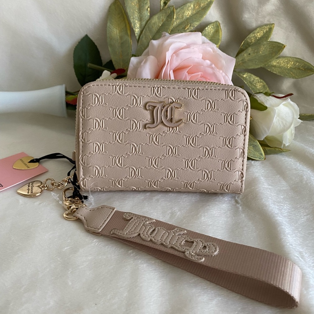 Juicy Couture Beige Wallet
